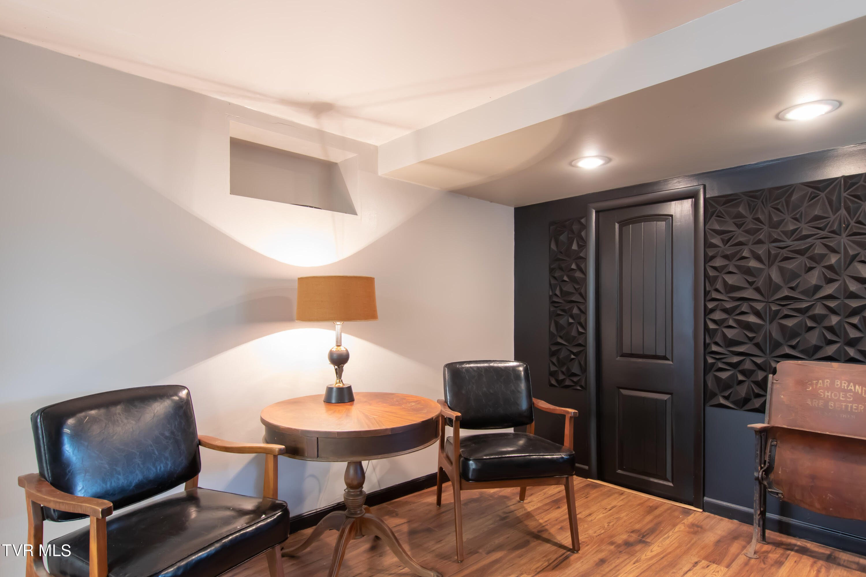 30 Crown Circle Bristol, TN 37620 - Photo 31 of 56 Crown-54