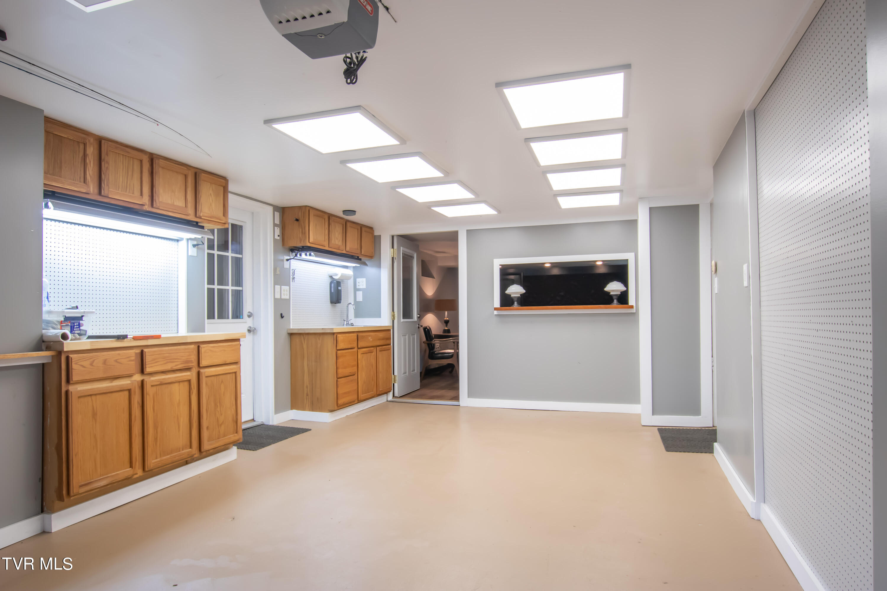 30 Crown Circle Bristol, TN 37620 - Photo 33 of 56 Crown-51