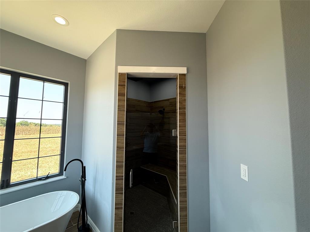 1405 County Road 247 Valley View, TX 76272 - Photo 13 of 40