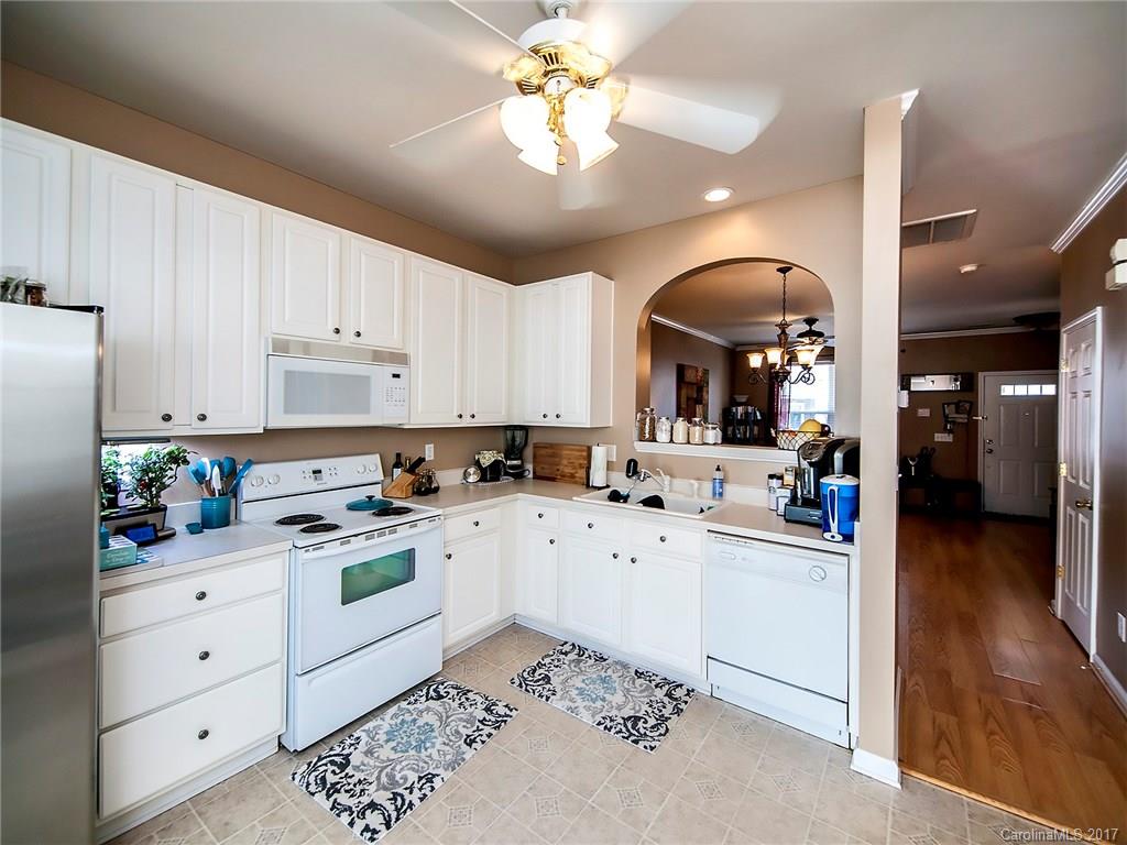 752 Shellstone Place, Unit 32 Fort Mill, SC 29708 - Photo 2 of 16