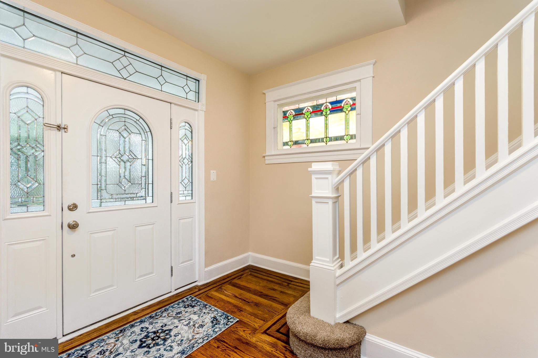 3114 Cedarhurst Road Baltimore, MD 21214 - Photo 2 of 30 Stunning Foyer
