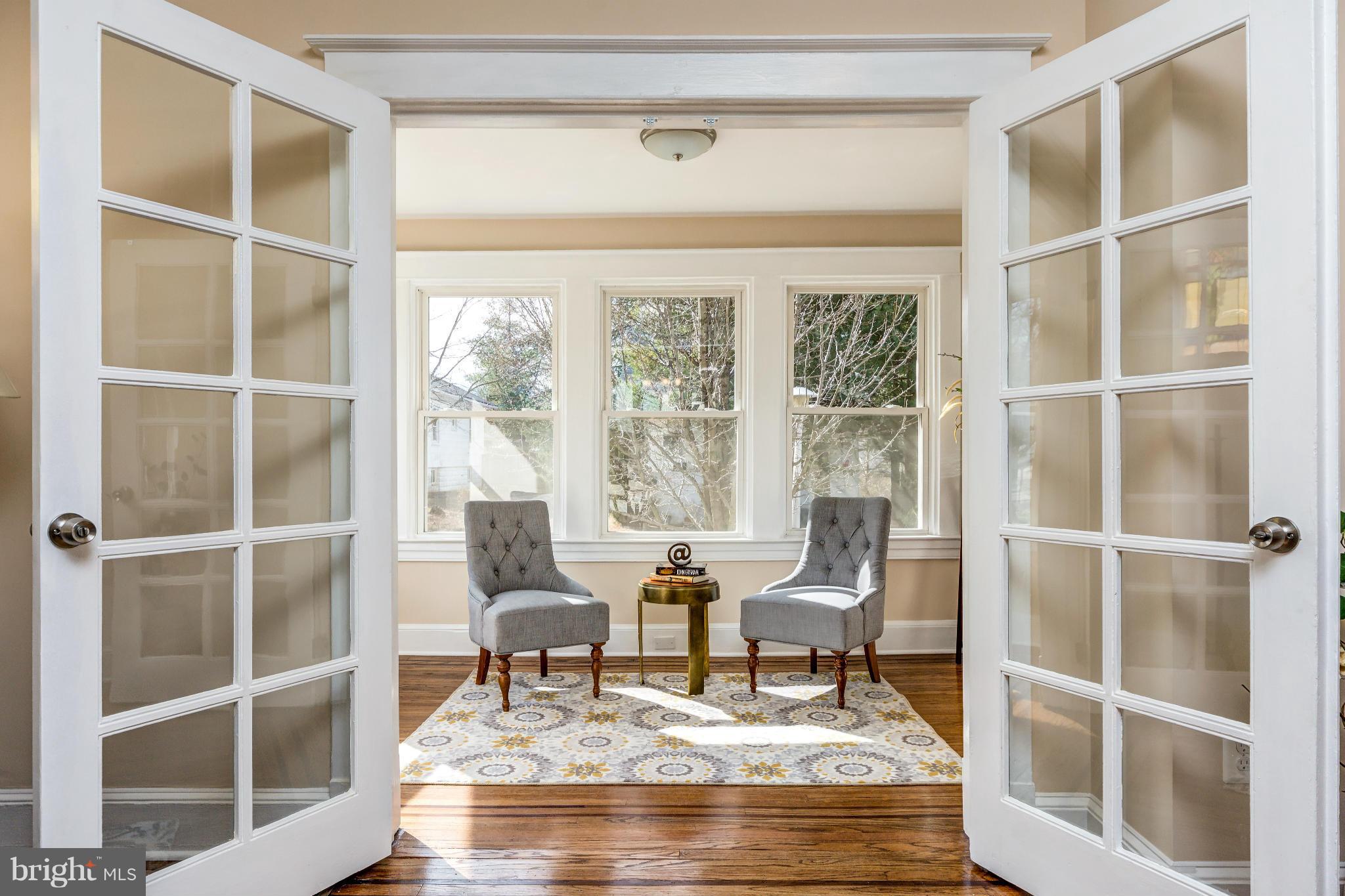 3114 Cedarhurst Road Baltimore, MD 21214 - Photo 10 of 30 Sun Room