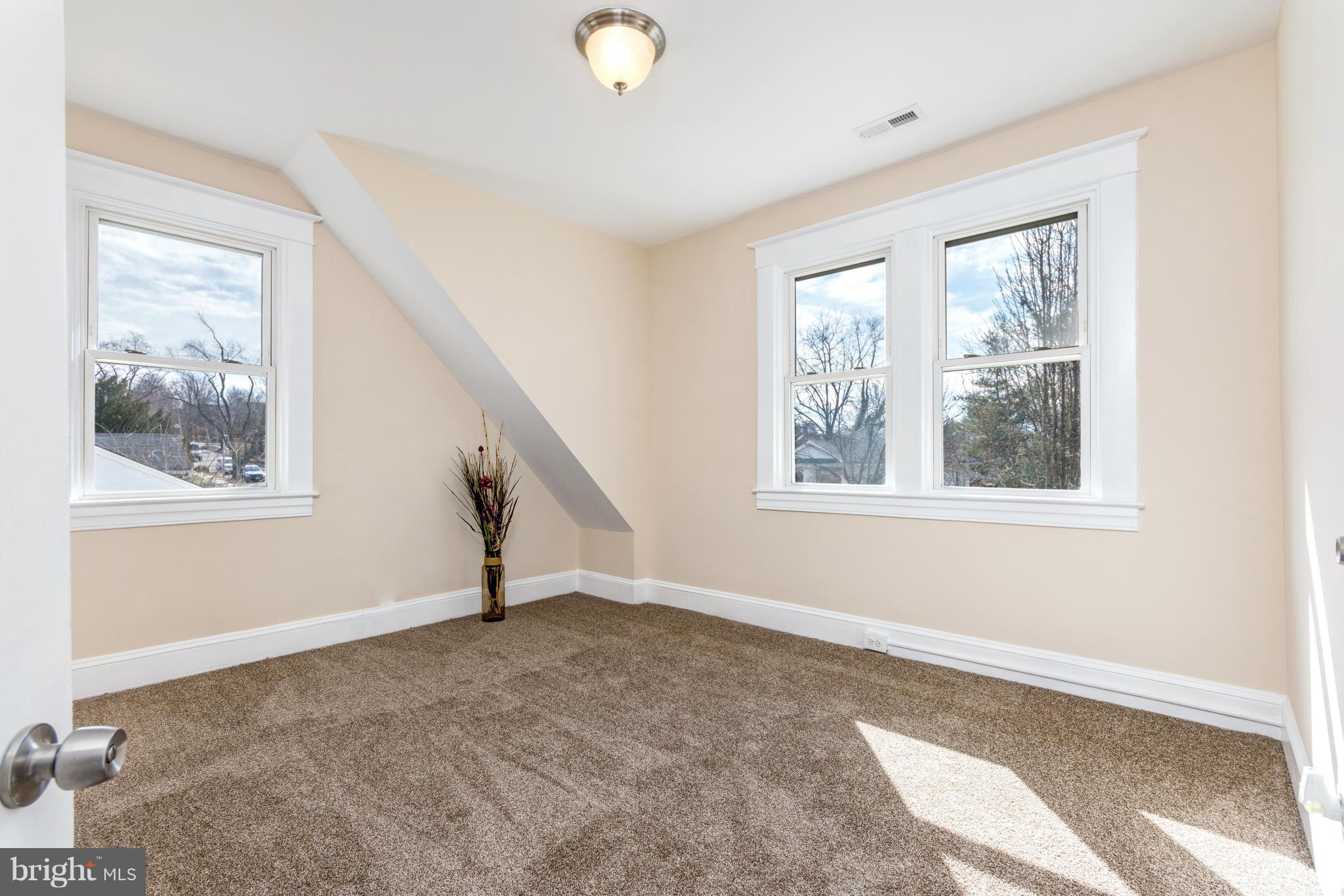 3114 Cedarhurst Road Baltimore, MD 21214 - Photo 21 of 30 Upstairs Bedroom #3