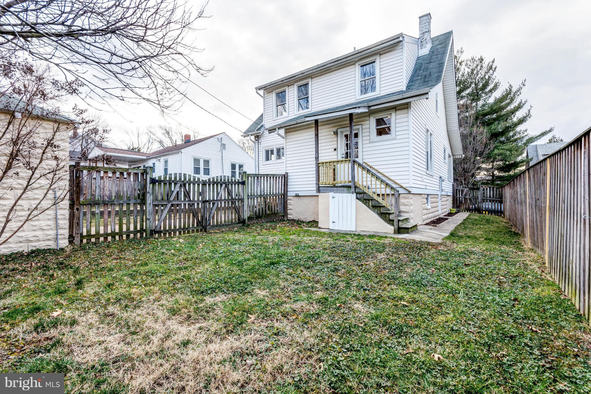 3114 Cedarhurst Road Baltimore, MD 21214 - Photo 26 of 30 Private Back Yard