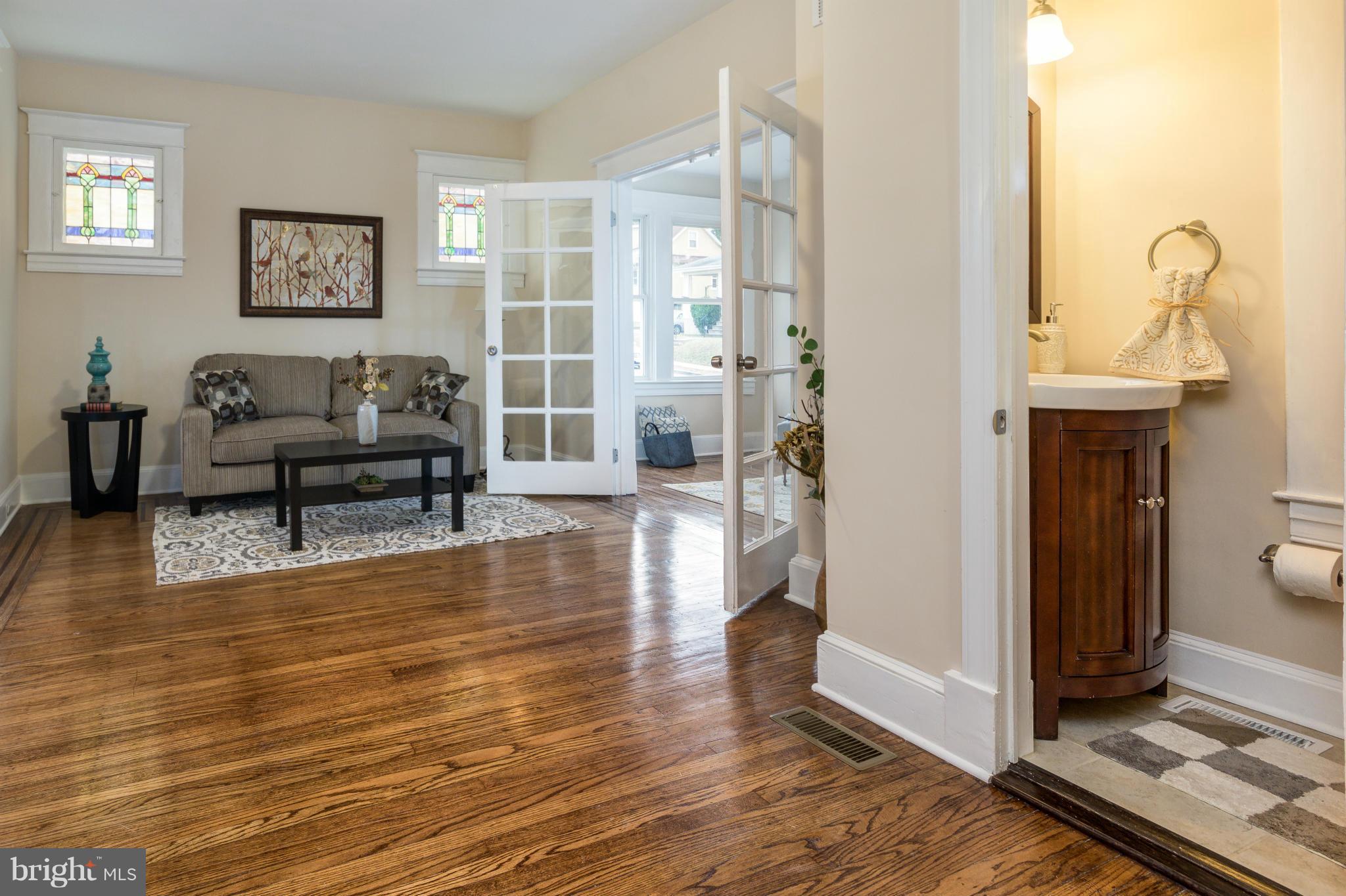 3114 Cedarhurst Road Baltimore, MD 21214 - Photo 6 of 30 Half Bath on the Main Level