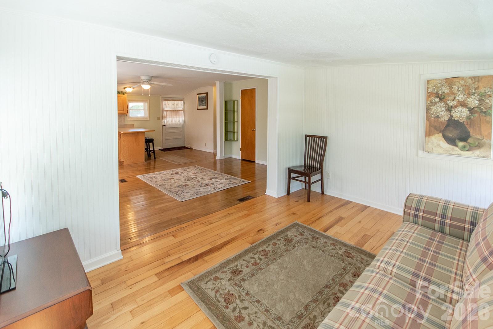 59 South Front Street Franklin, NC 28734 - Photo 6 of 40