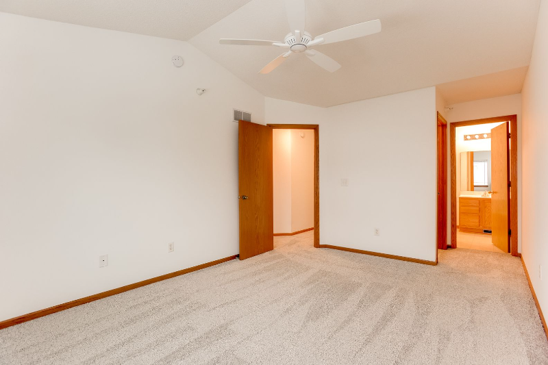 14949 Mustang Path Savage, MN 55378 - Photo 8 of 12