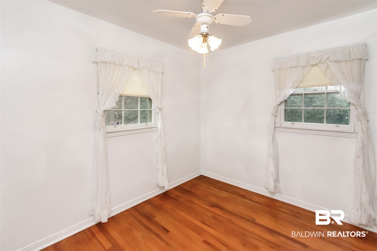 402 Coventry Way Mobile, AL 36606 - Photo 35 of 39