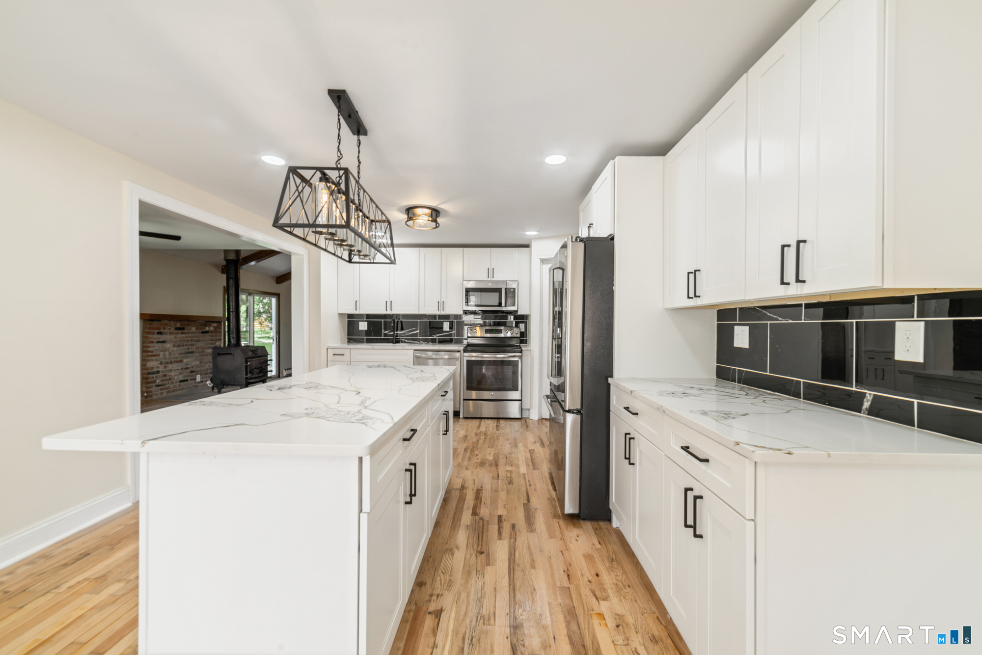 48 Lardner Road Bristol, CT 06010 - Photo 12 of 40