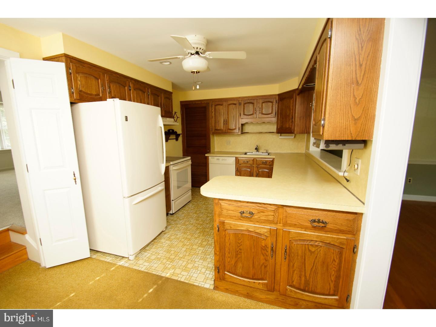 146 New Galena Road Line Lexington, PA 18932 - Photo 4 of 14 Kitchen