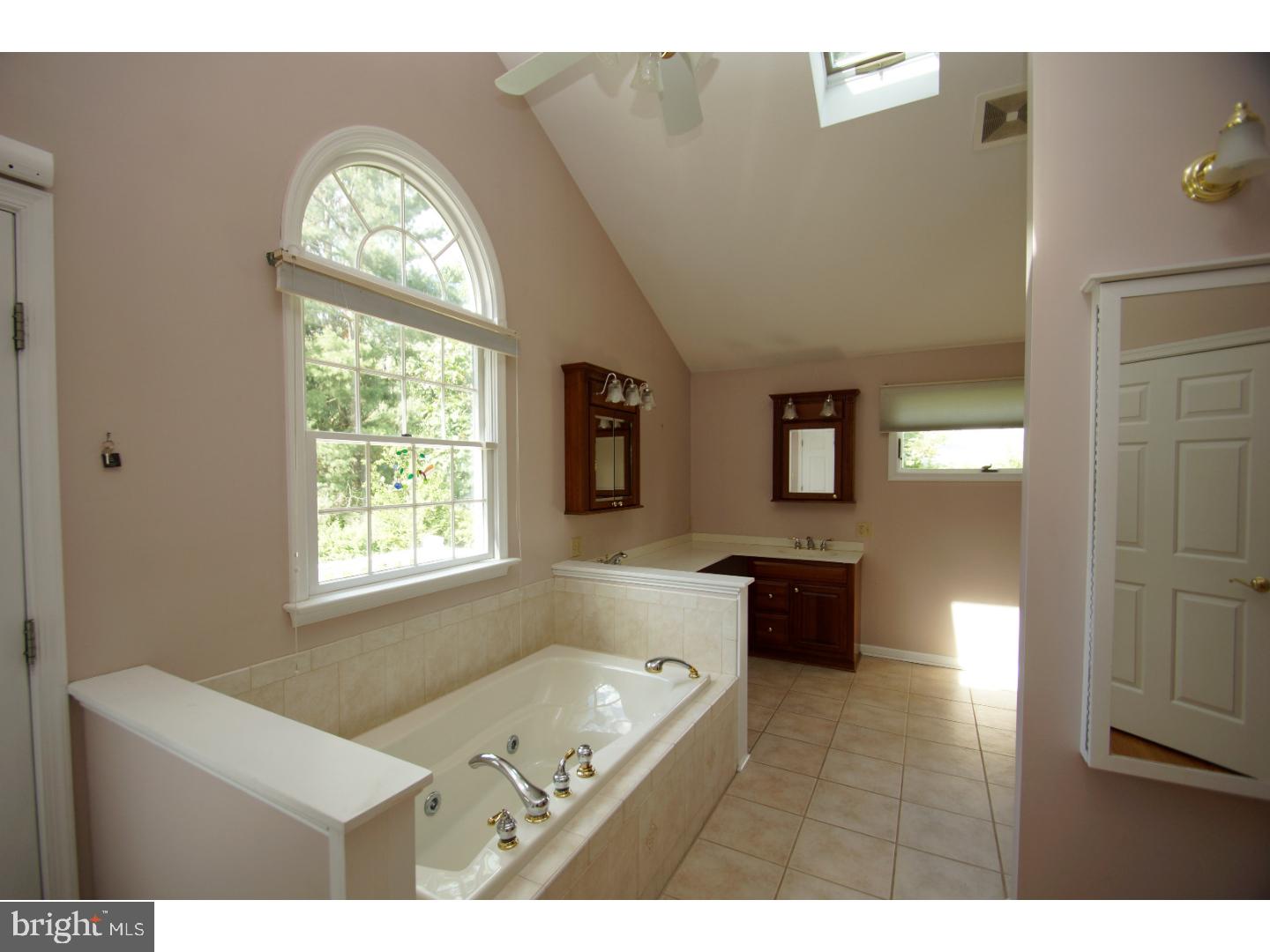 146 New Galena Road Line Lexington, PA 18932 - Photo 7 of 14 Master Bathroom