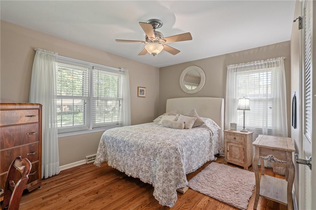 9416 Wenonga Road Leawood, KS 66206 - Photo 29 of 54