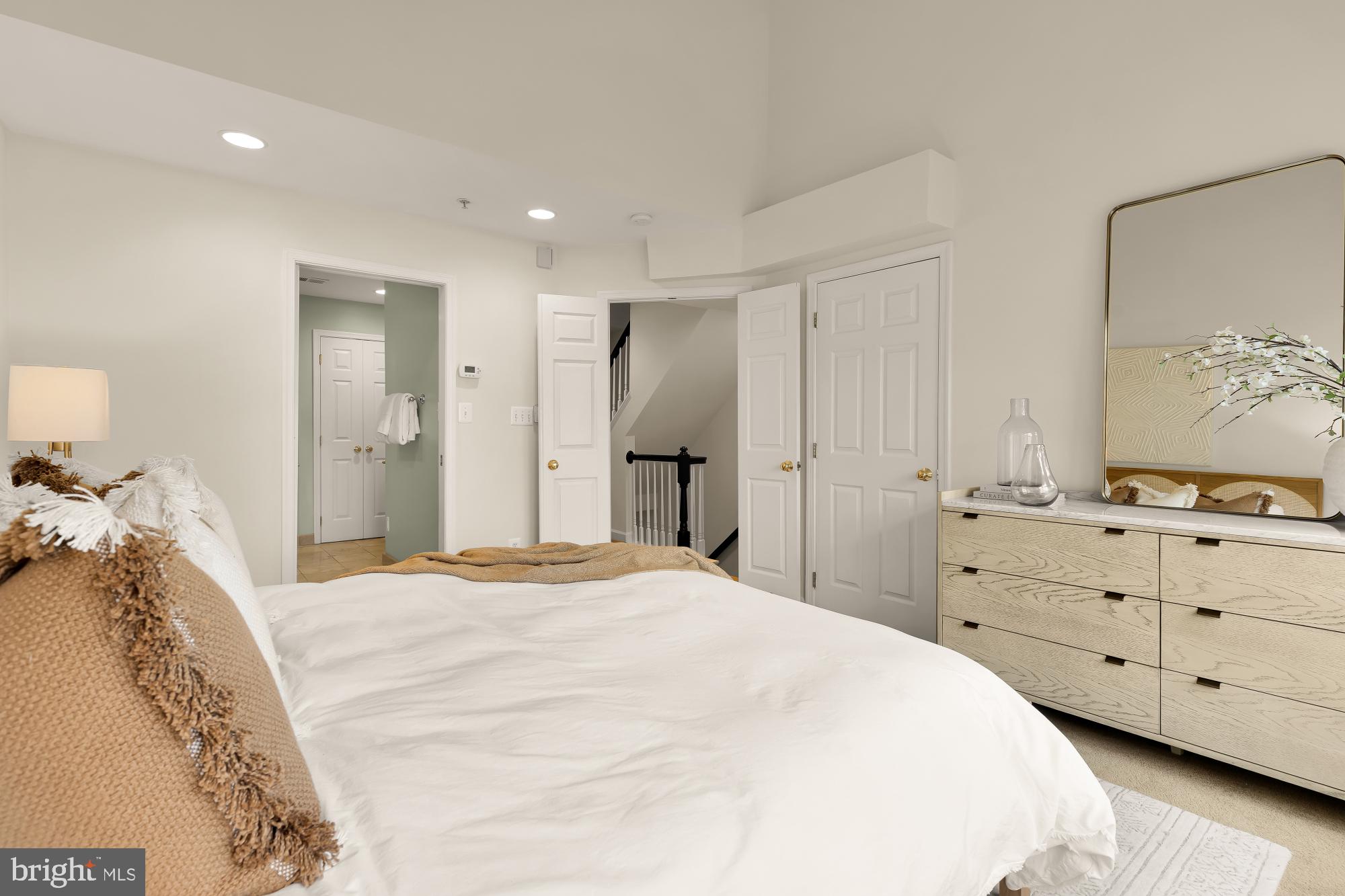 670 9th Street Southwest Washington, DC 20024 - Photo 20 of 32