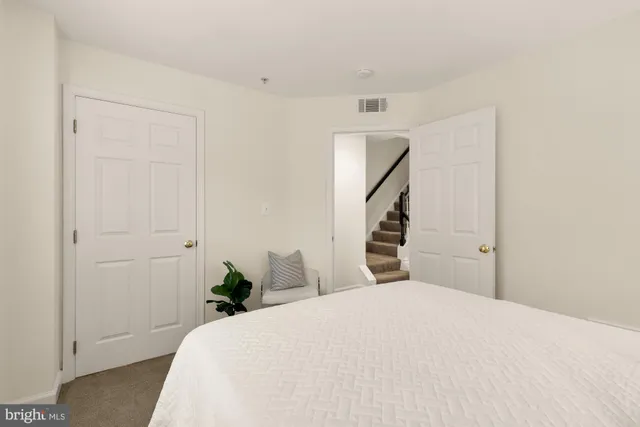 $1,150,000 | 670 9th Street Southwest, Washington, DC 20024