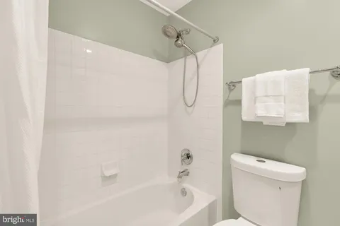 $1,124,900 | 670 9th Street Southwest, Washington, DC 20024