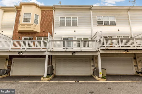 $1,124,900 | 670 9th Street Southwest, Washington, DC 20024