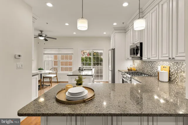 $1,150,000 | 670 9th Street Southwest, Washington, DC 20024