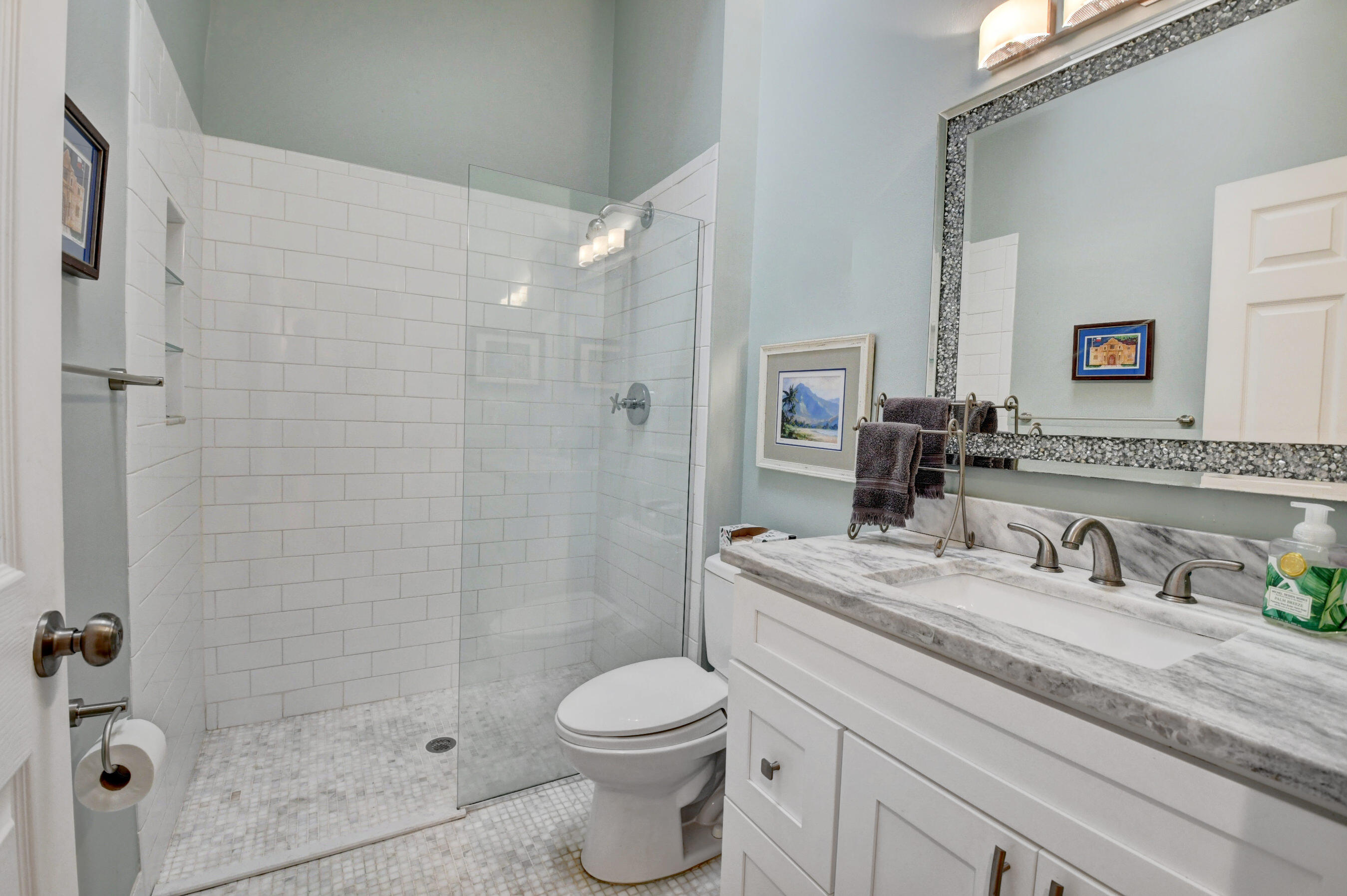 5532 Eton Court Boca Raton, FL 33486 - Photo 38 of 62 Guest Gull Bathroom (Front of House)
