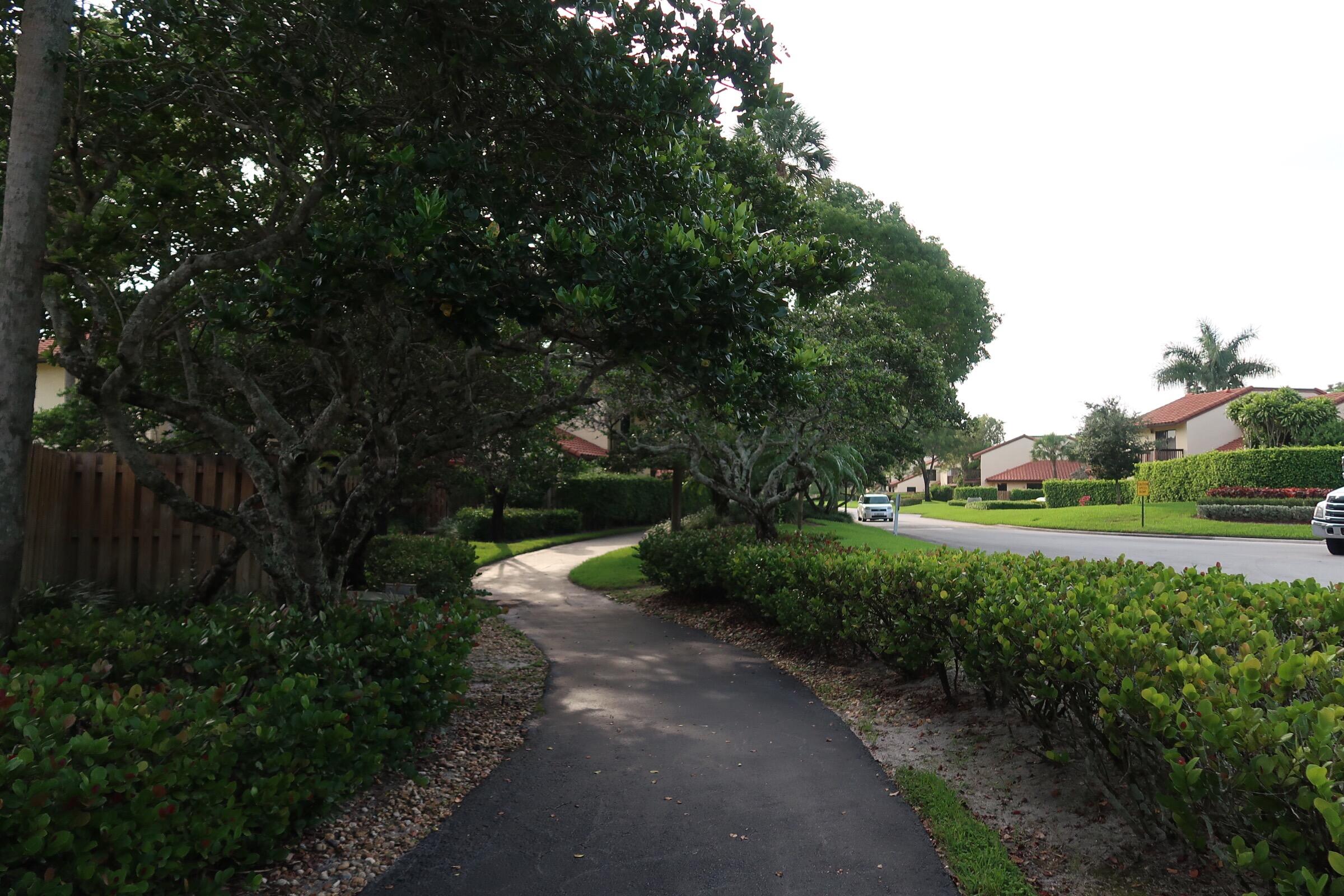5532 Eton Court Boca Raton, FL 33486 - Photo 54 of 62 Walking Path 4