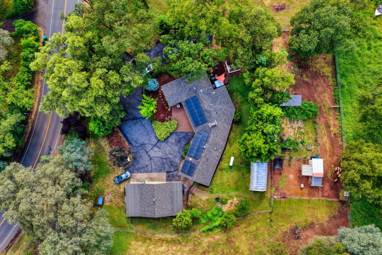 10016 East Lime Kiln Road Grass Valley, CA 95949 - Photo 8 of 32