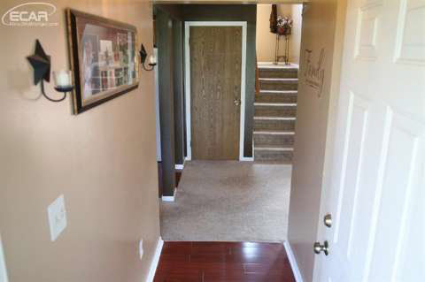11023 Hogan Road Gaines, MI 48436 - Photo 12 of 30 20448214-11.JPG