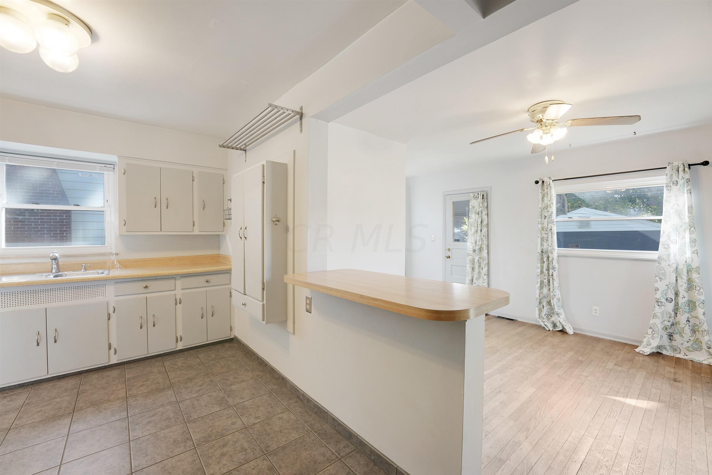 2839 Bryden Road Columbus, OH 43209 - Photo 12 of 32