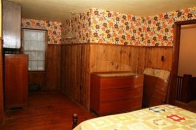 343 North Rensselaer Street Griffith, IN 46319 - Photo 8 of 10 398x265