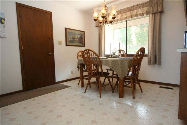 16630 Foothills Road Spokane, WA 99217 - Photo 3 of 9