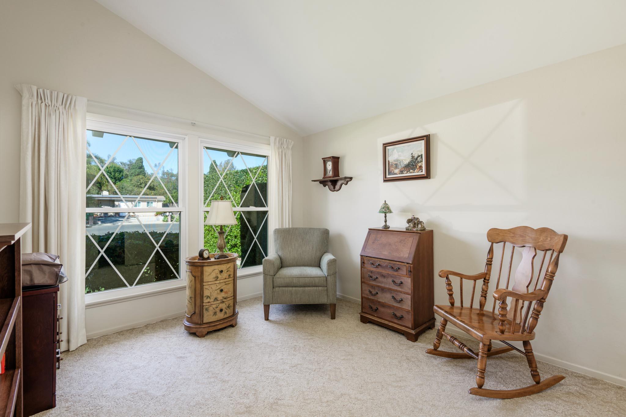 258 Iris Avenue Goleta, CA 93117 - Photo 16 of 28 Bedroom 3