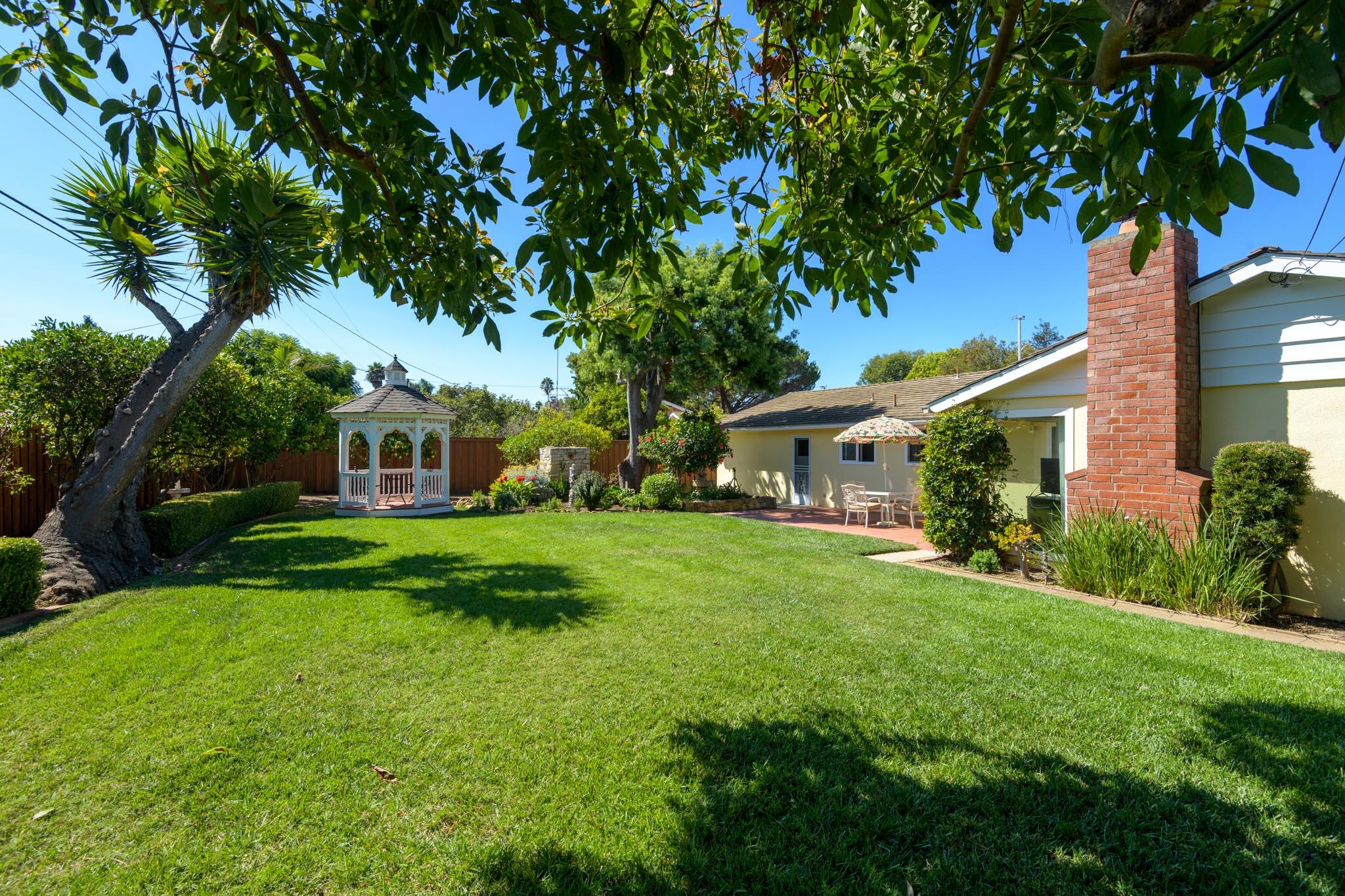 258 Iris Avenue Goleta, CA 93117 - Photo 22 of 28 Backyard
