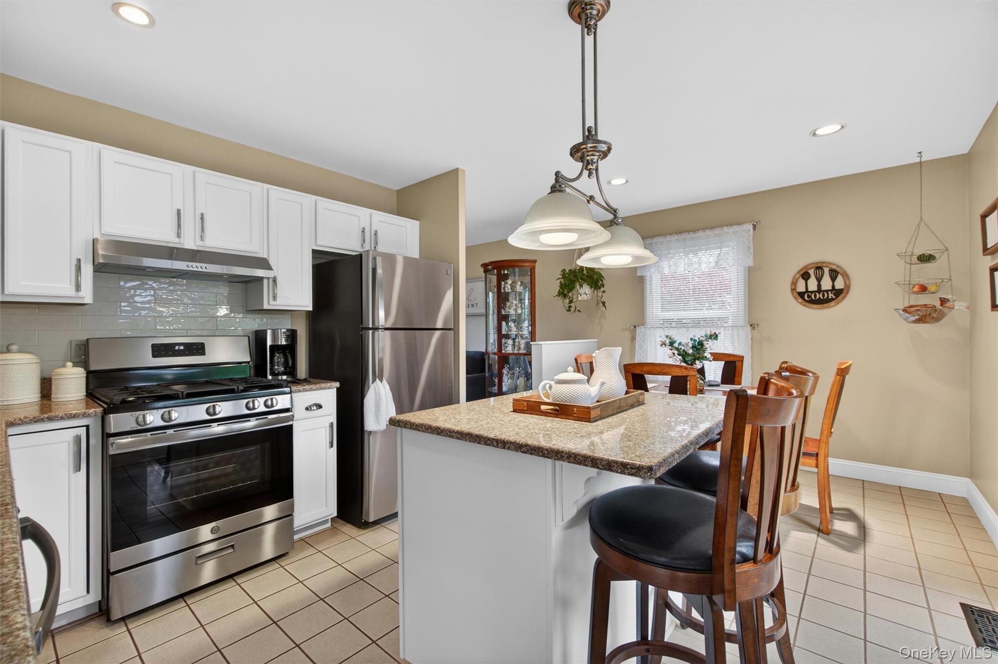 83 Riverview Drive Fishkill, NY 12524 - Photo 15 of 50