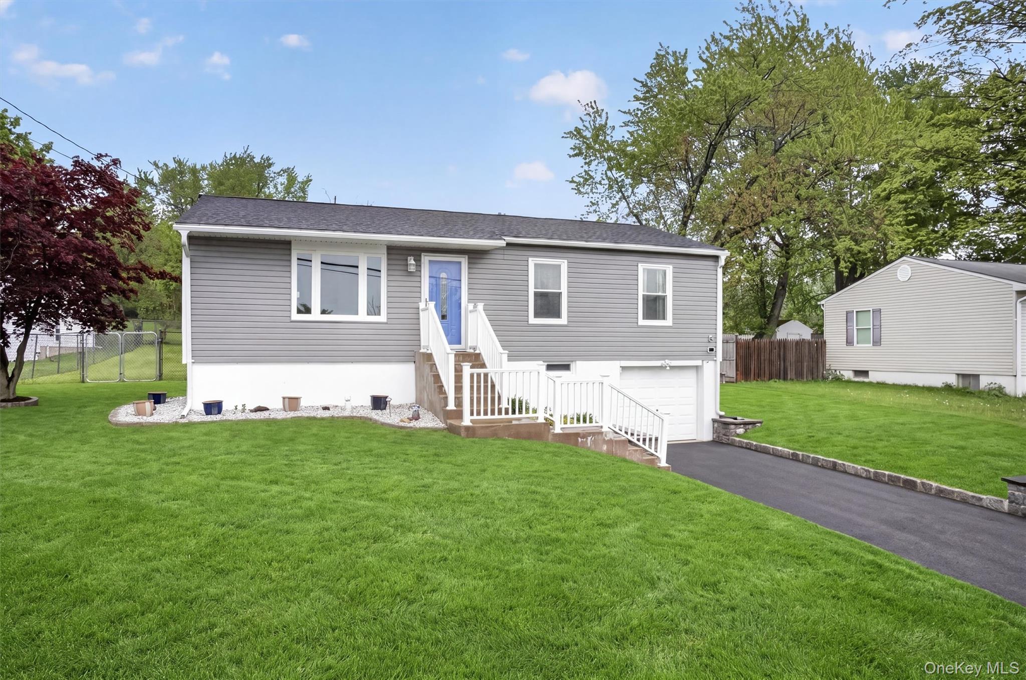 83 Riverview Drive Fishkill, NY 12524 - Photo 2 of 50