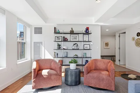 $2,150,000 | 2 Battery Wharf, Unit 2302, Boston, MA 02109