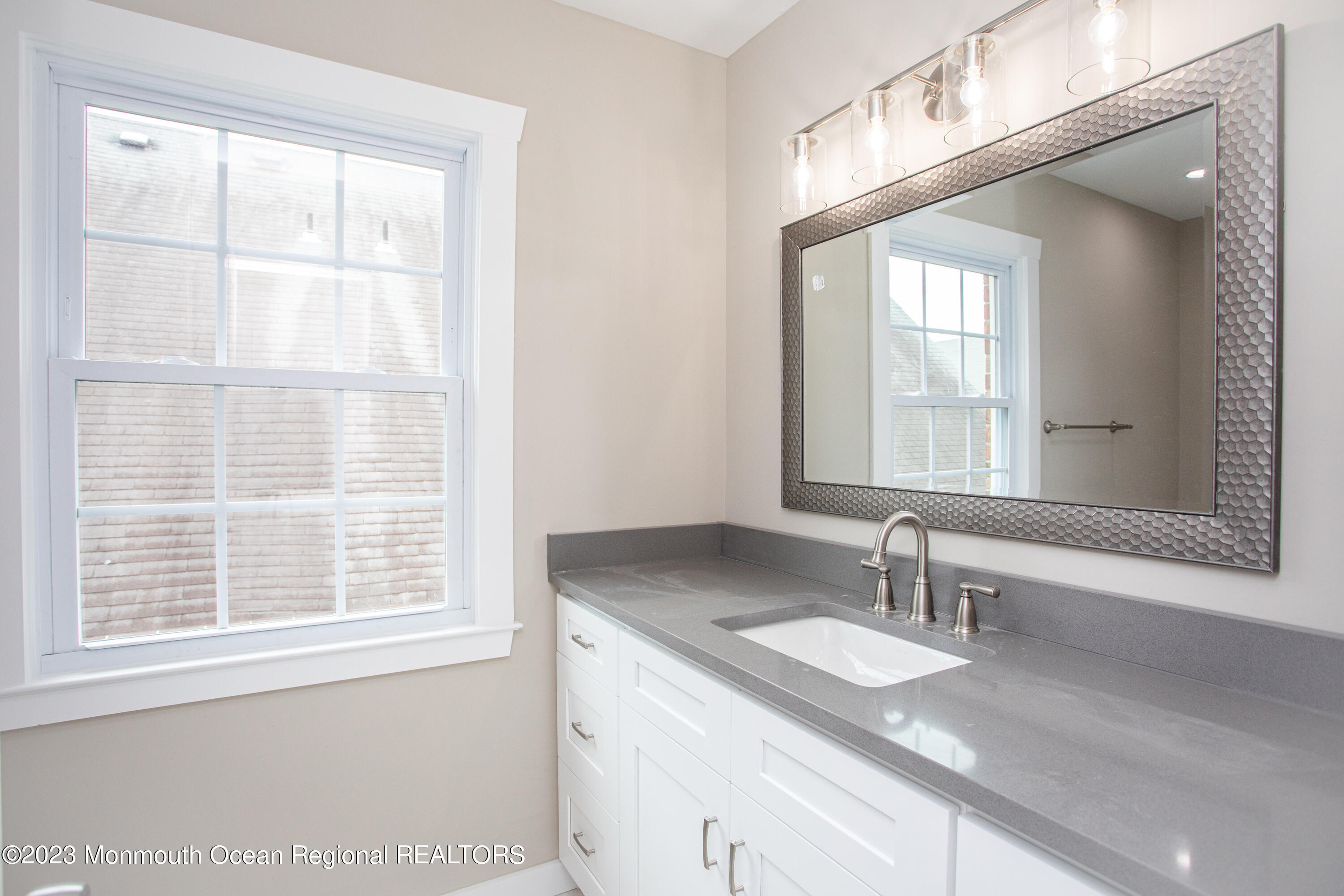 24 Wyckham Road Spring Lake Heights, NJ 07762 - Photo 18 of 28 21