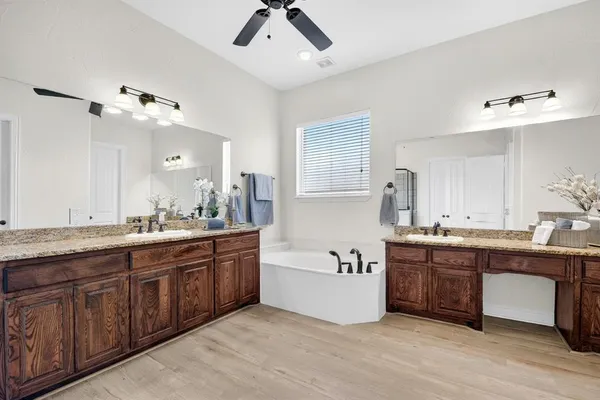 $739,000 | 2723 Prairie Acres Cove, Cedar Hill, TX 75104