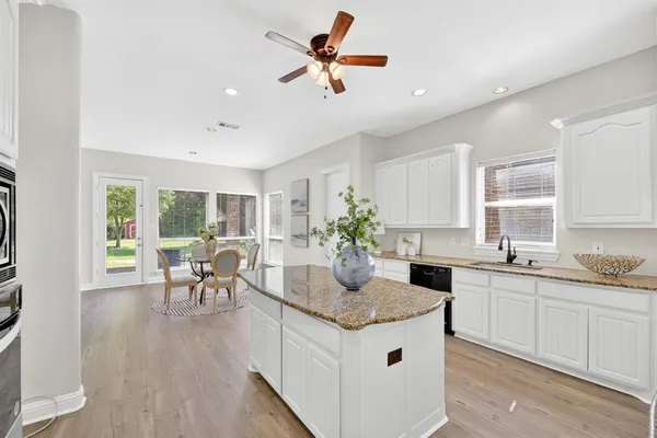 $739,000 | 2723 Prairie Acres Cove, Cedar Hill, TX 75104