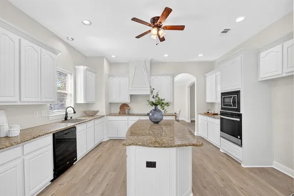 $739,000 | 2723 Prairie Acres Cove, Cedar Hill, TX 75104