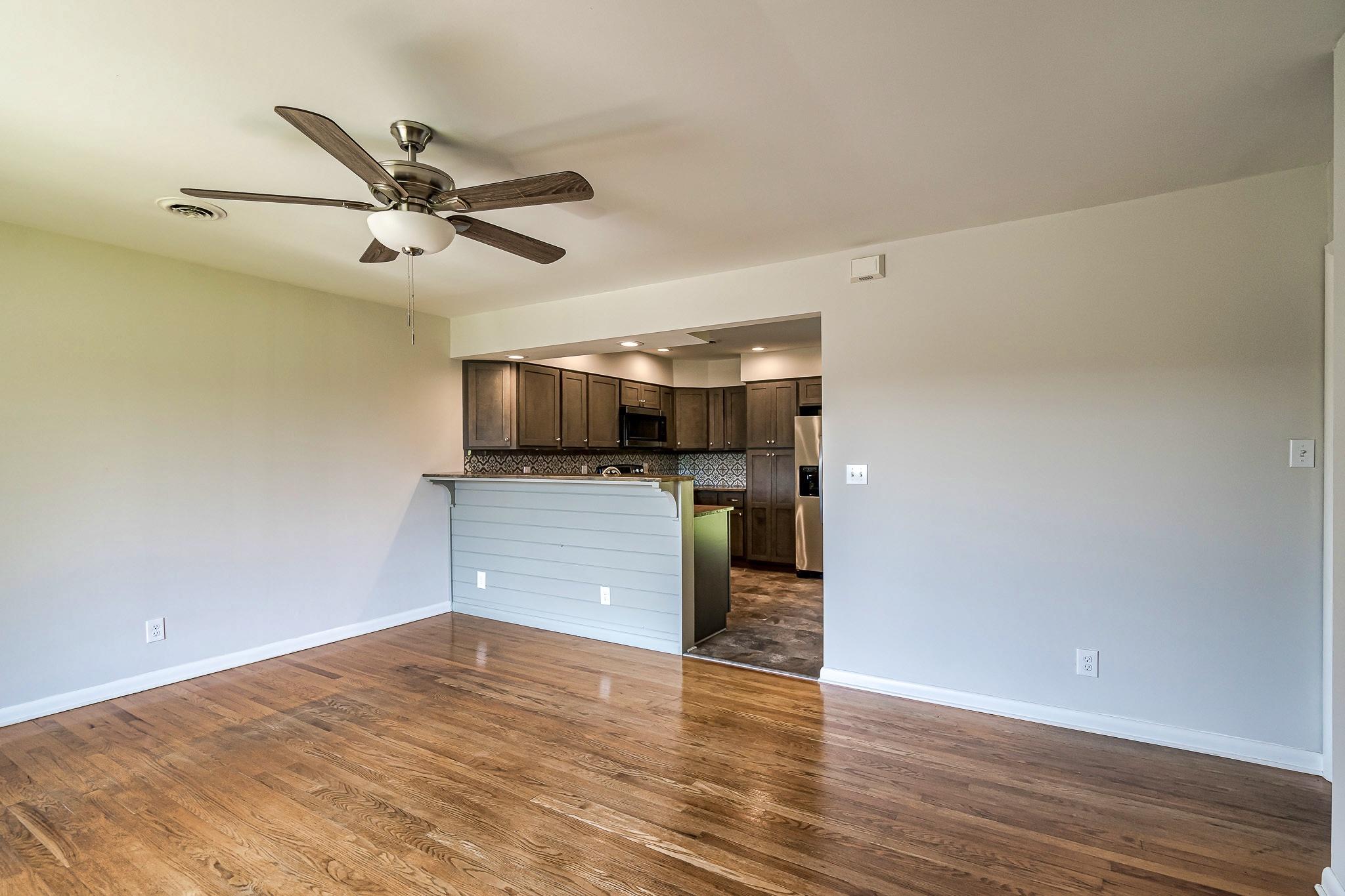 114 Regent Circle Oak Ridge, TN 37830 - Photo 13 of 32 114RCi-7