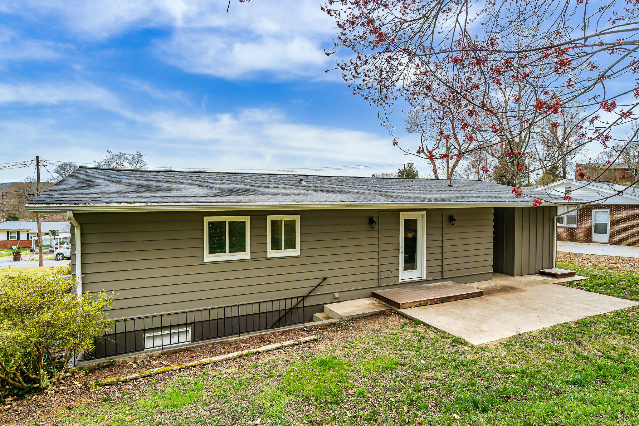 114 Regent Circle Oak Ridge, TN 37830 - Photo 6 of 32 114R-10