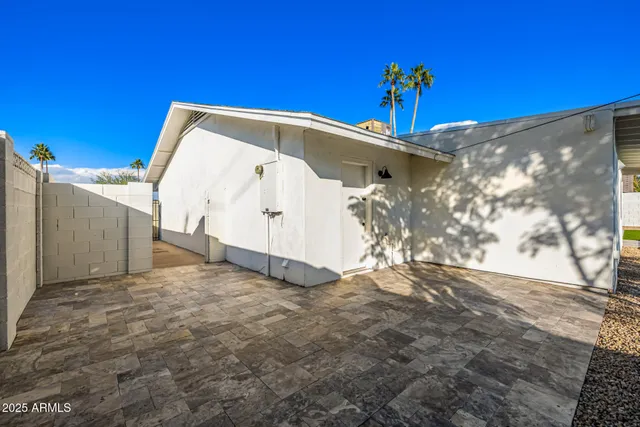 $1,299,990 | 3423 East Beryl Lane, Phoenix, AZ 85028