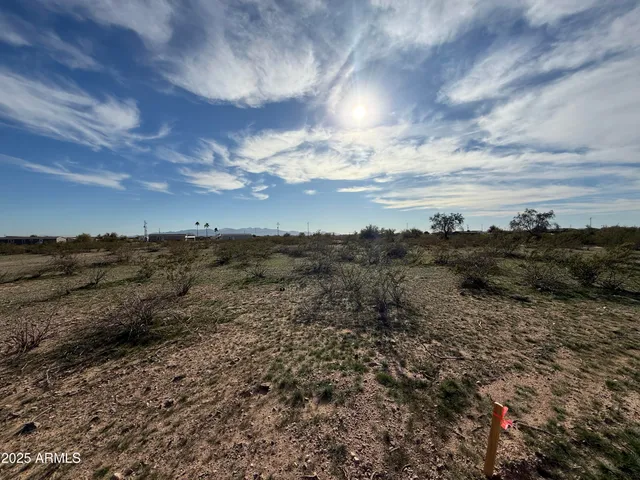 $115,000 | 4 North 223rd Avenue, Wittmann, AZ 85361