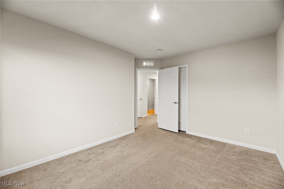 1145 Meadow Run Akron, OH 44321 - Photo 26 of 40