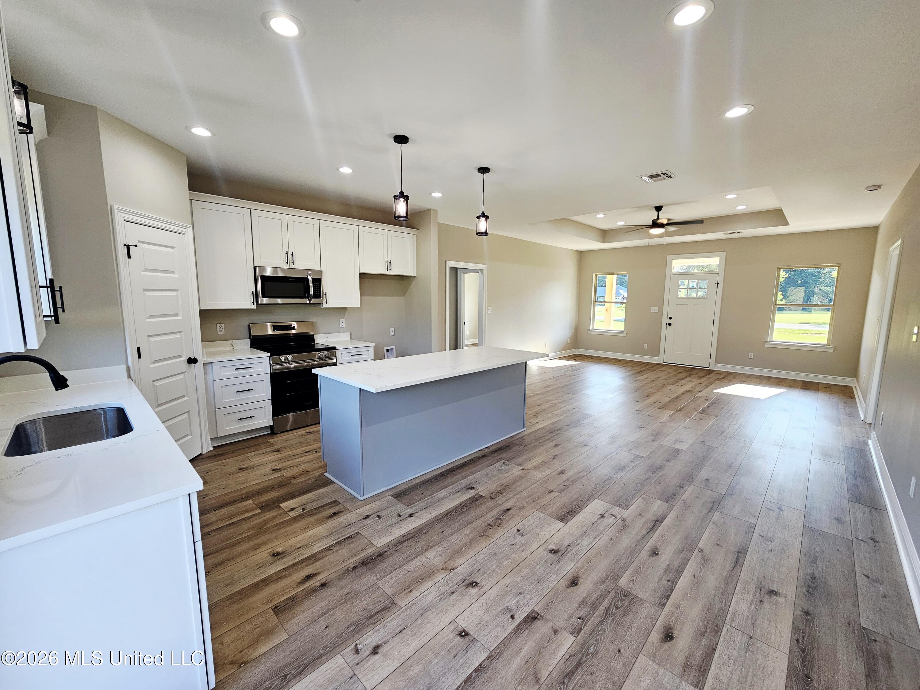 1692 Ceasar Road Carriere, MS 39426 - Photo 10 of 29 Kitchen