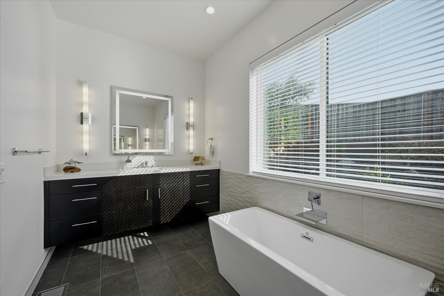 2119 Wedgewood Way Santa Rosa, CA 95404 - Photo 23 of 49