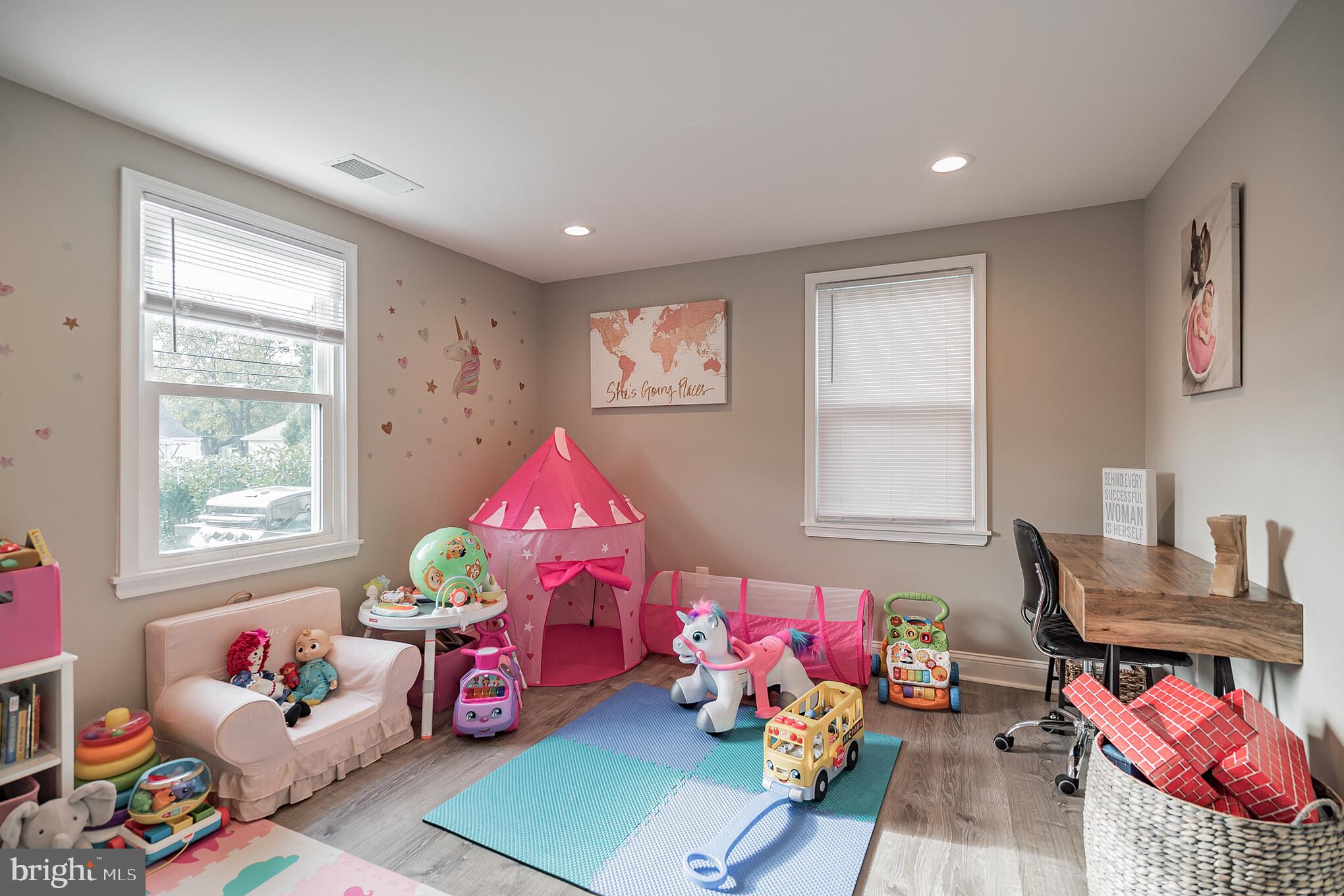 502 Coursey Road Oreland, PA 19075 - Photo 14 of 32 Work or play