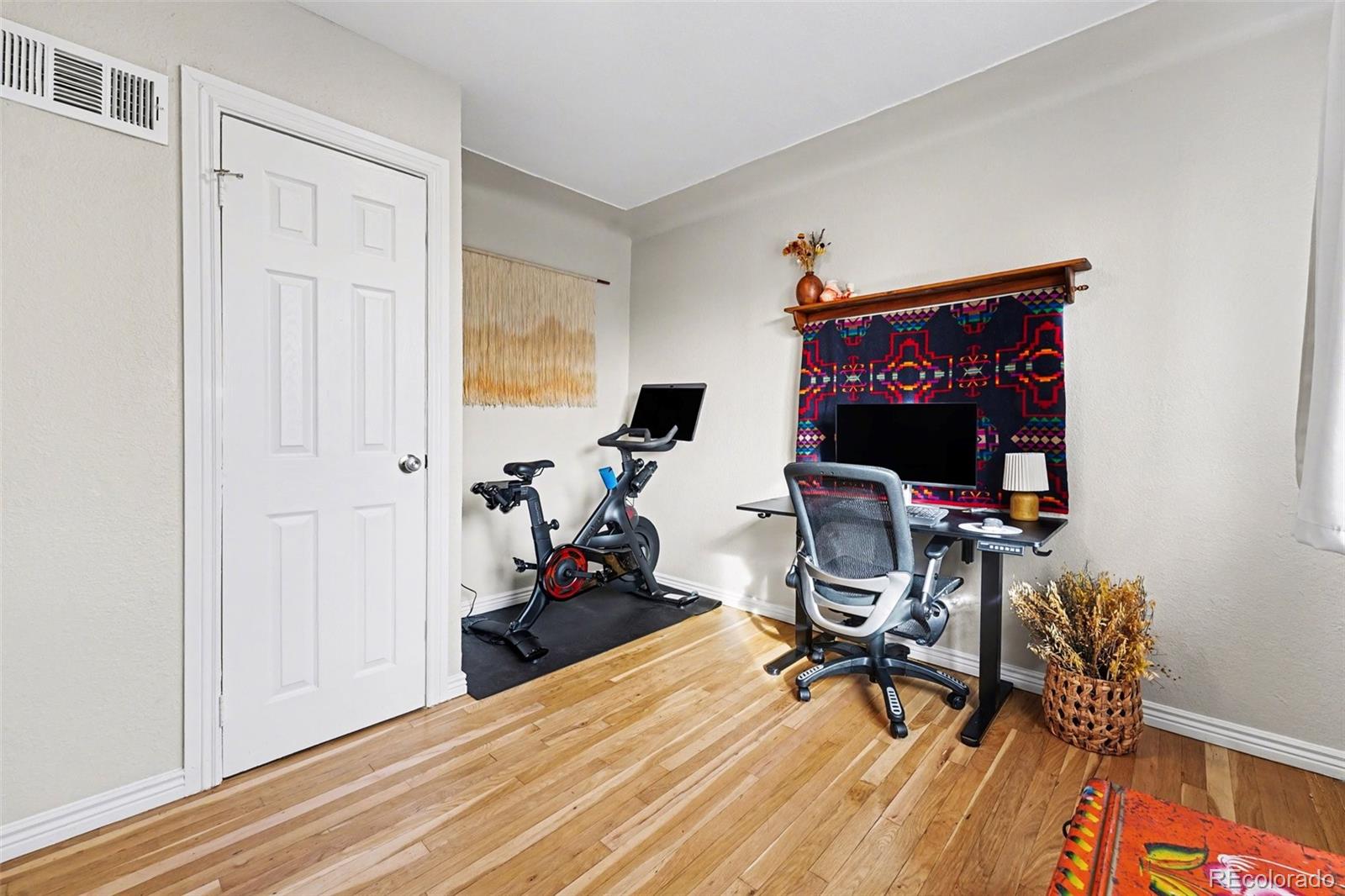 255 South Zuni Street Denver, CO 80223 - Photo 16 of 31