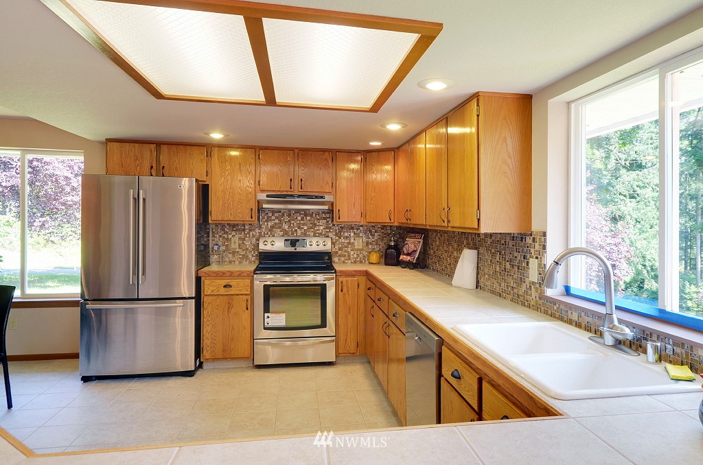 2005 Sunday Lake Road Stanwood, WA 98292 - Photo 8 of 15 Gallery Image 8