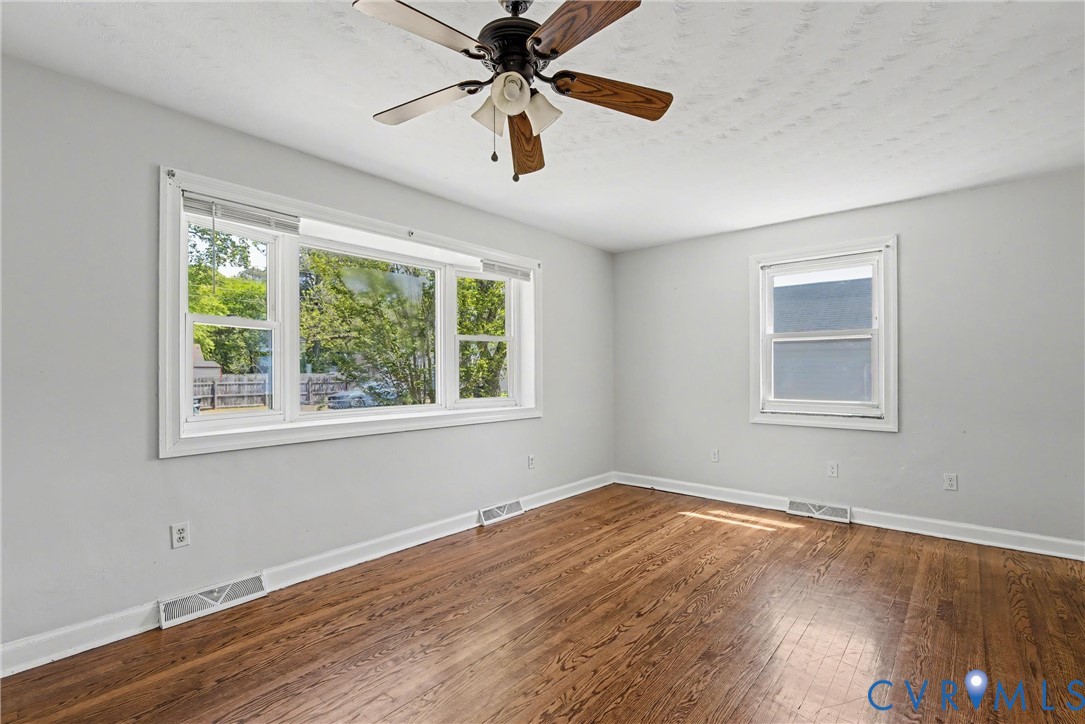 407 Henry Street Suffolk, VA 23434 - Photo 6 of 17
