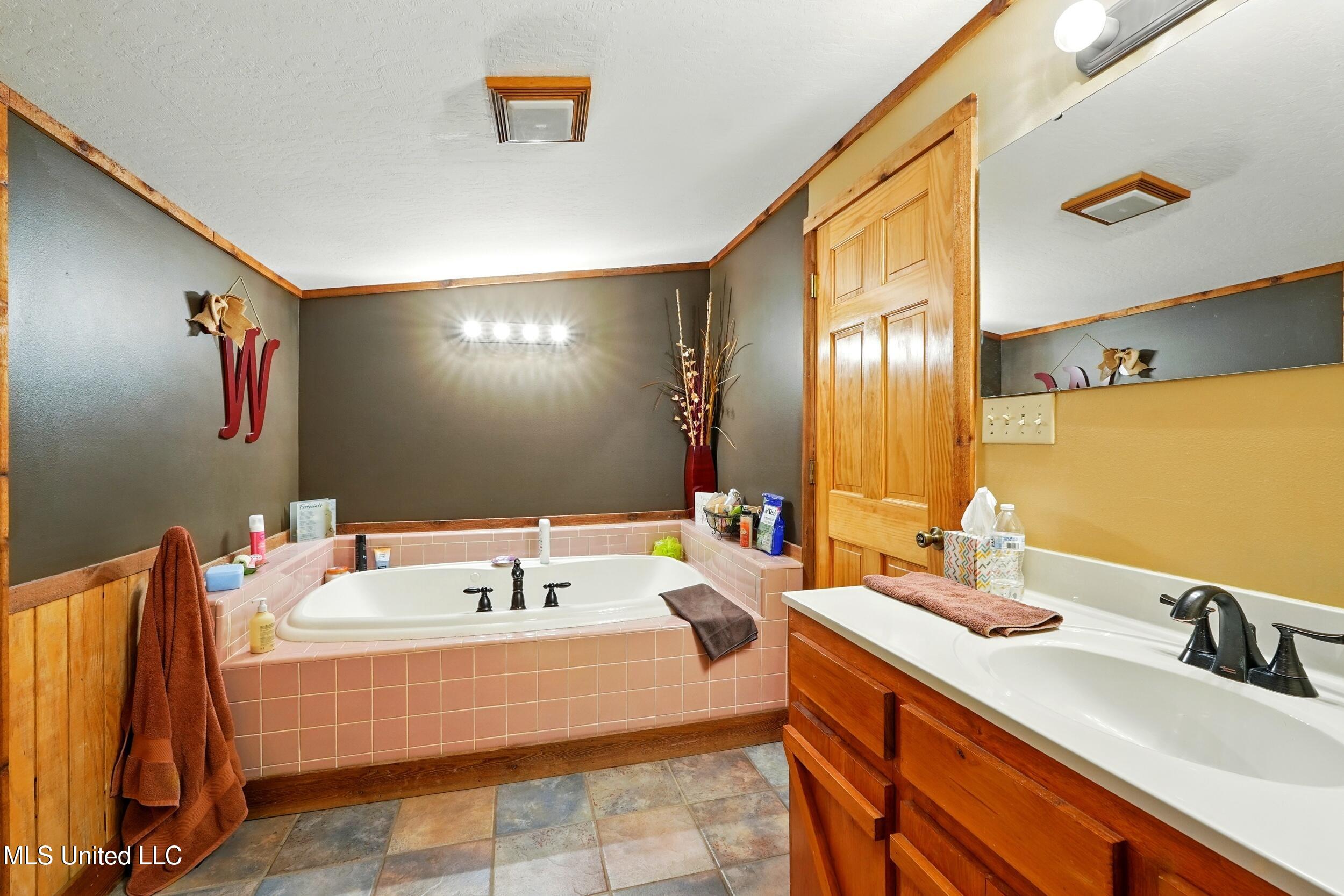 406 Thomas School Road Lumberton, MS 39455 - Photo 22 of 38 master bath