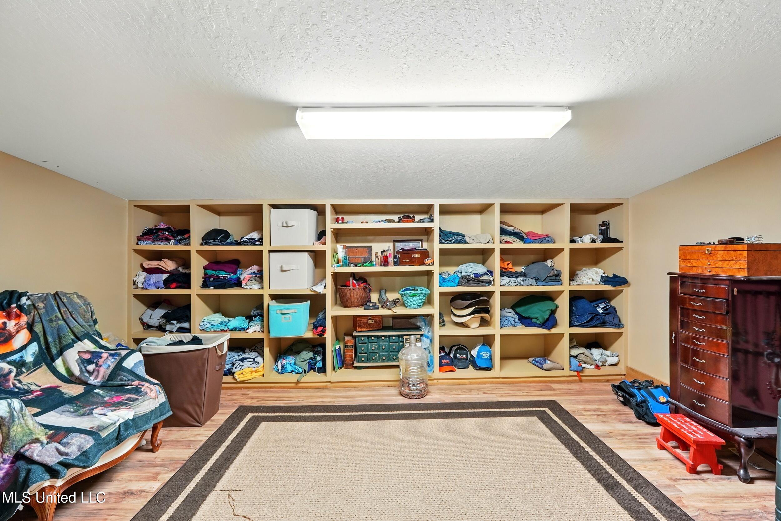 406 Thomas School Road Lumberton, MS 39455 - Photo 23 of 38 master closet